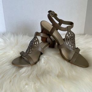 Women’s stacked high heel sandal